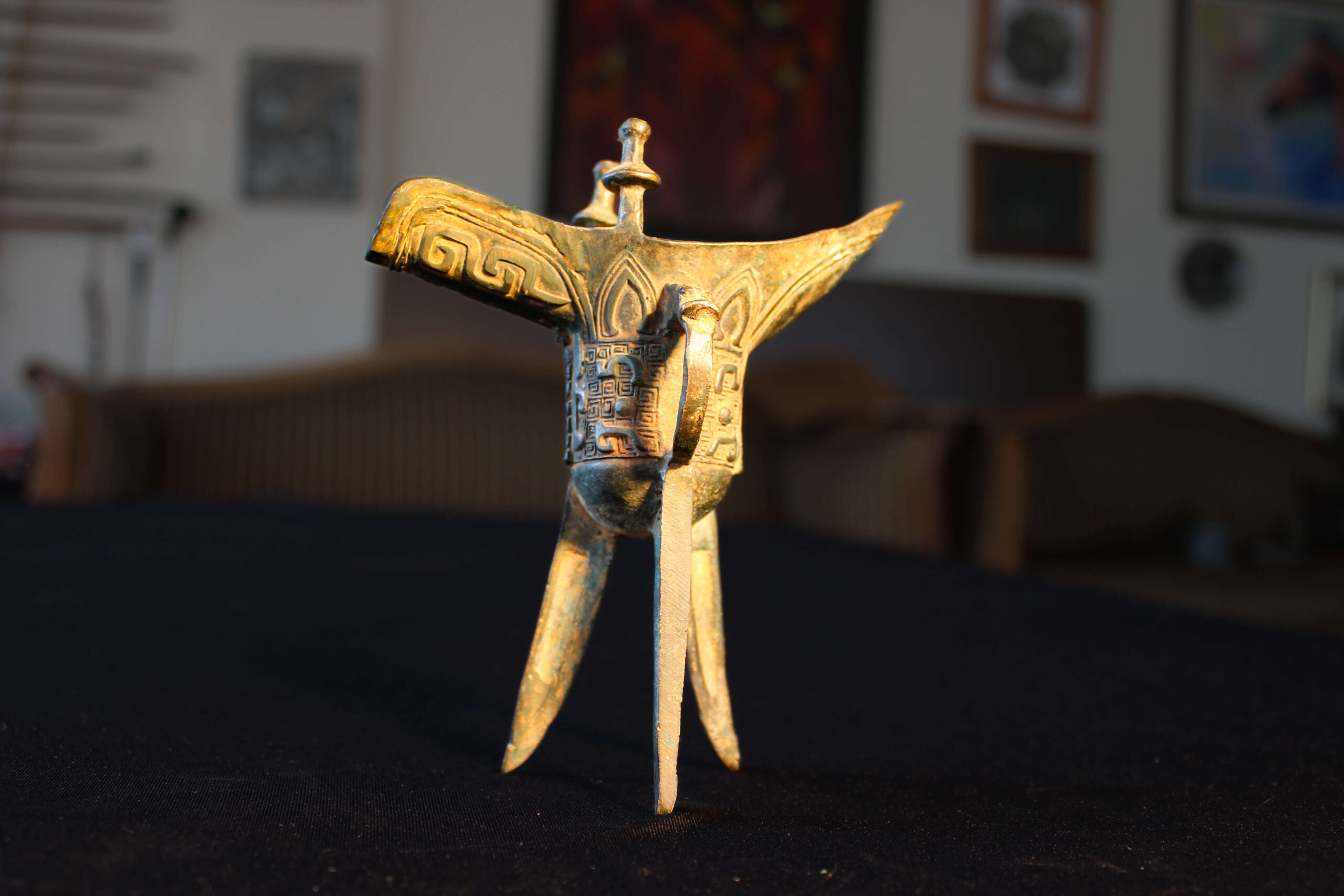 Üç ayak buhurdan Üç ayak buhurdan