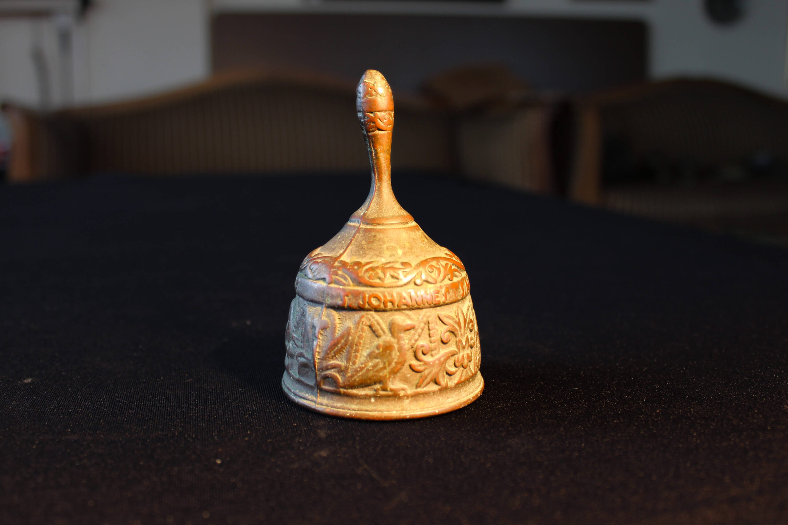 İşlemeli el zili İşlemeli el zili