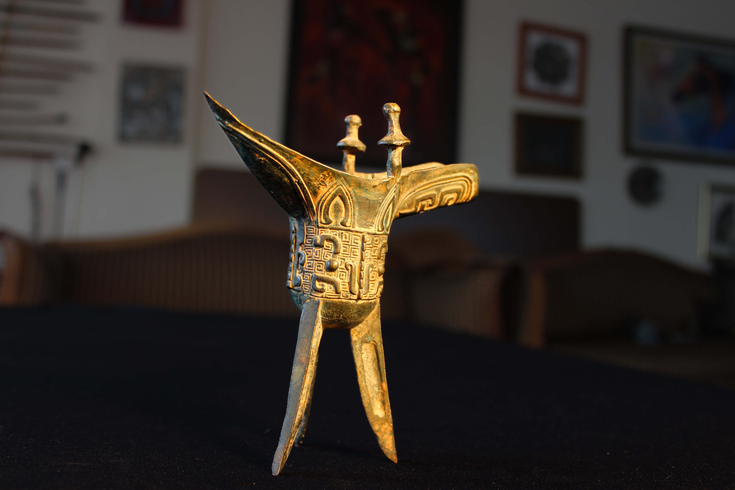 Üç ayak buhurdan Üç ayak buhurdan