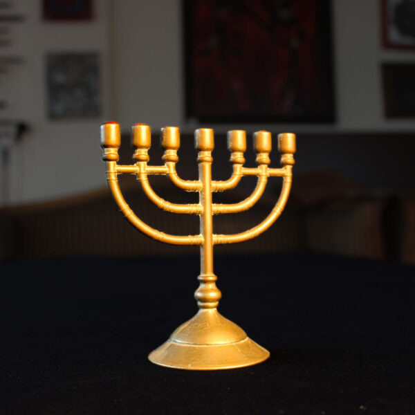 yedi kollu menora